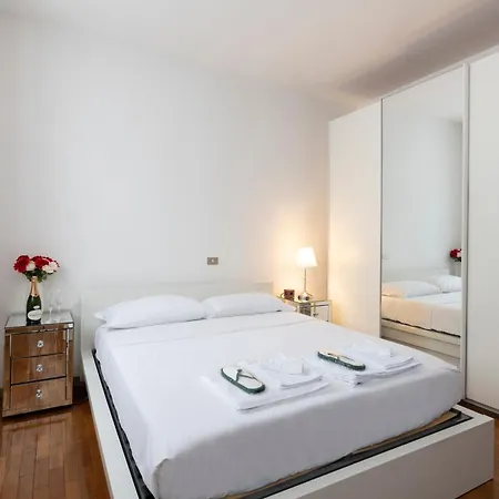 Bnbutler - Marghera - Luminoso Bilocale In Edificio Stile Vecchia Apartament Mediolan