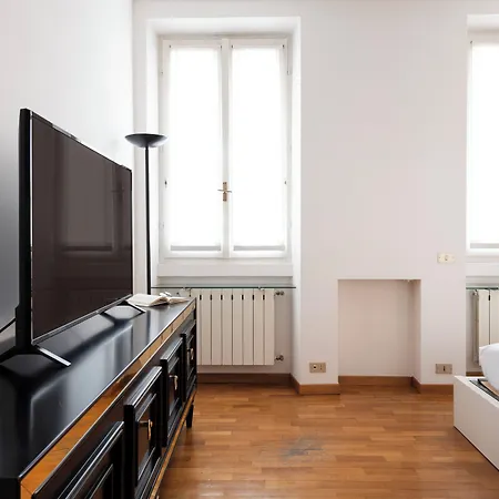 Bnbutler - Marghera - Luminoso Bilocale In Edificio Stile Vecchia * Milano