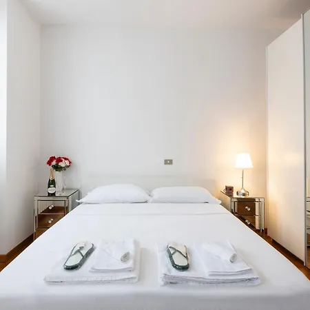 Bnbutler - Marghera - Luminoso Bilocale In Edificio Stile Vecchia Lejlighed