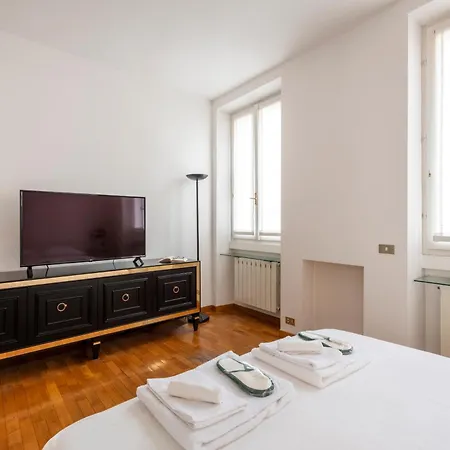 Bnbutler - Marghera - Luminoso Bilocale In Edificio Stile Vecchia * Milano